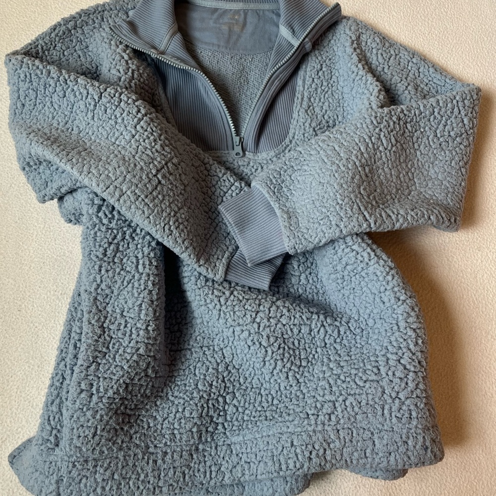 Aerie Blue/purple Sherpa crewneck